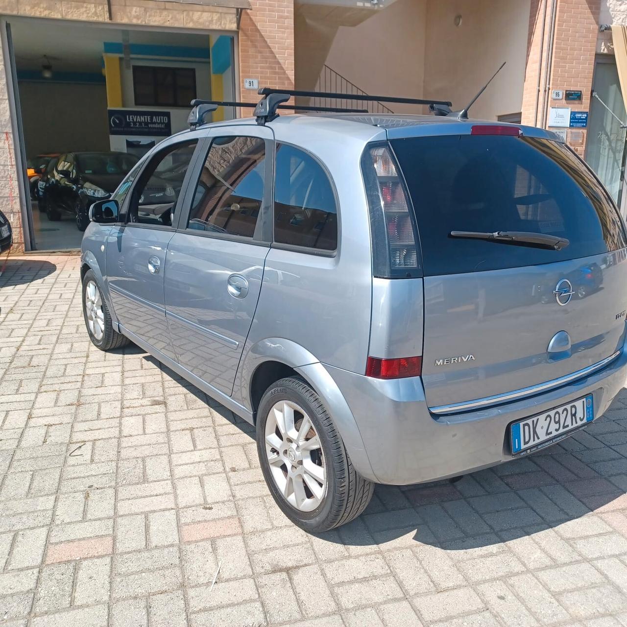 ECONOMICA MERIVA 1.7 CDI 177.288 KM