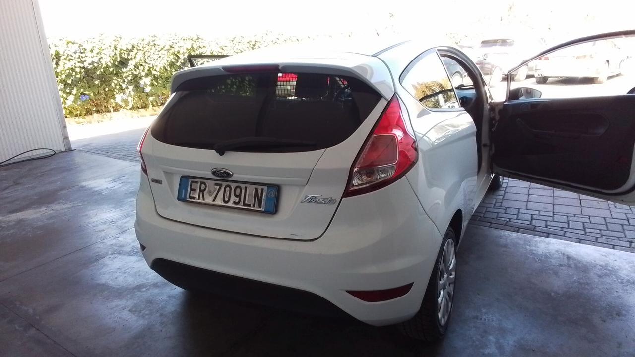 Ford Fiesta 1.5 Van 75CV