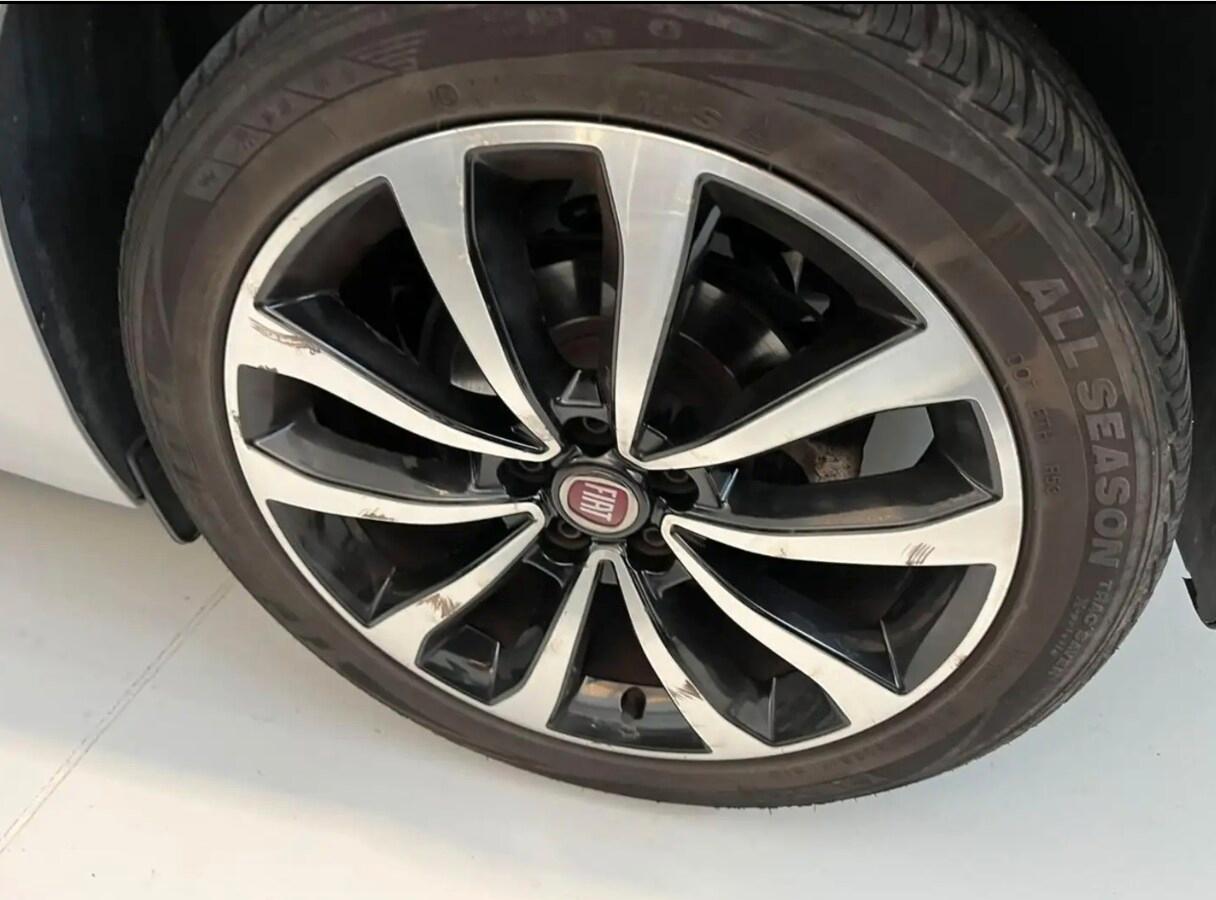 FIAT Tipo (2015-->) Tipo 1.4 T-Jet 120CV 5 port...