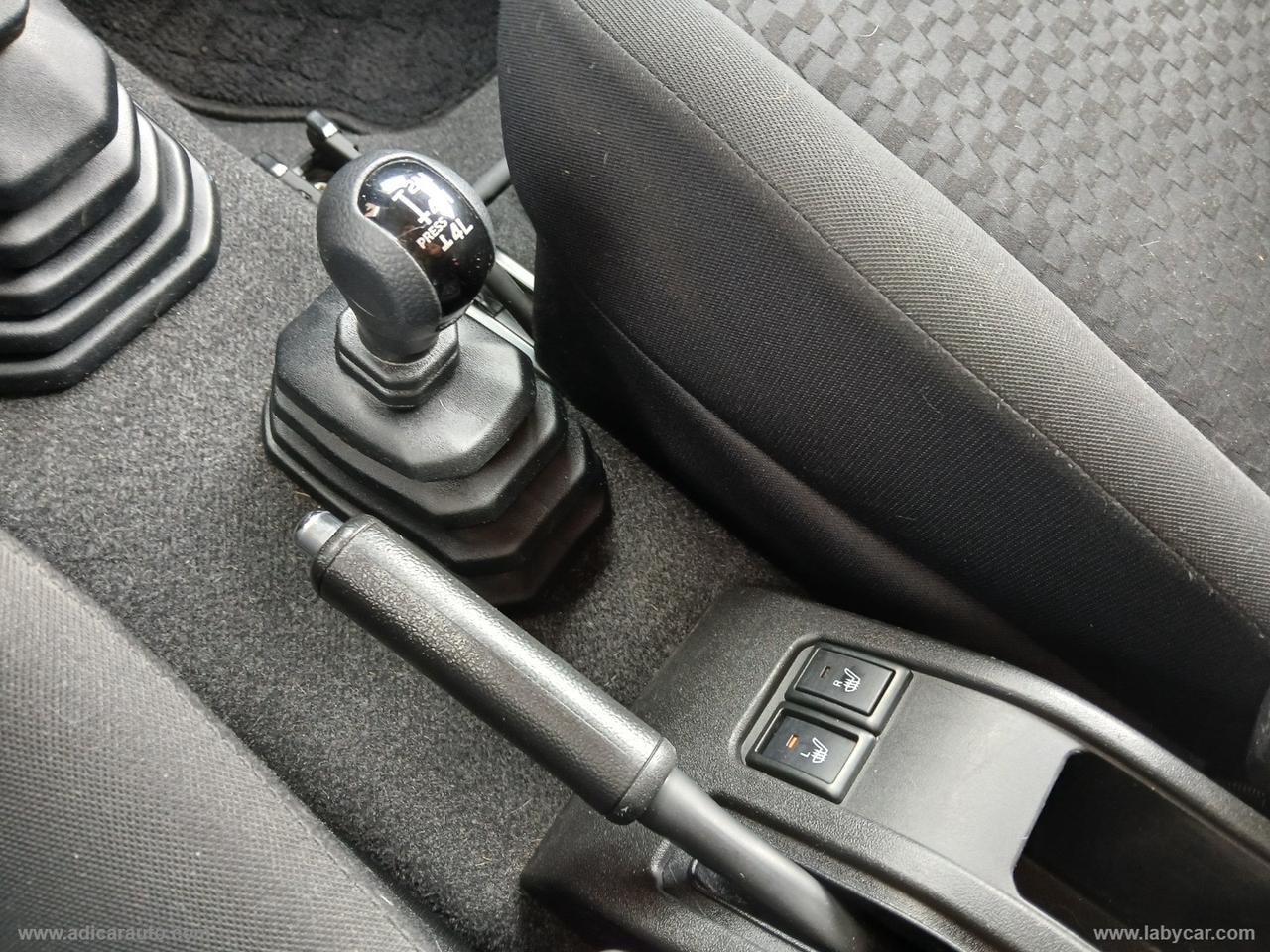 SUZUKI Jimny 1.5 5MT Top