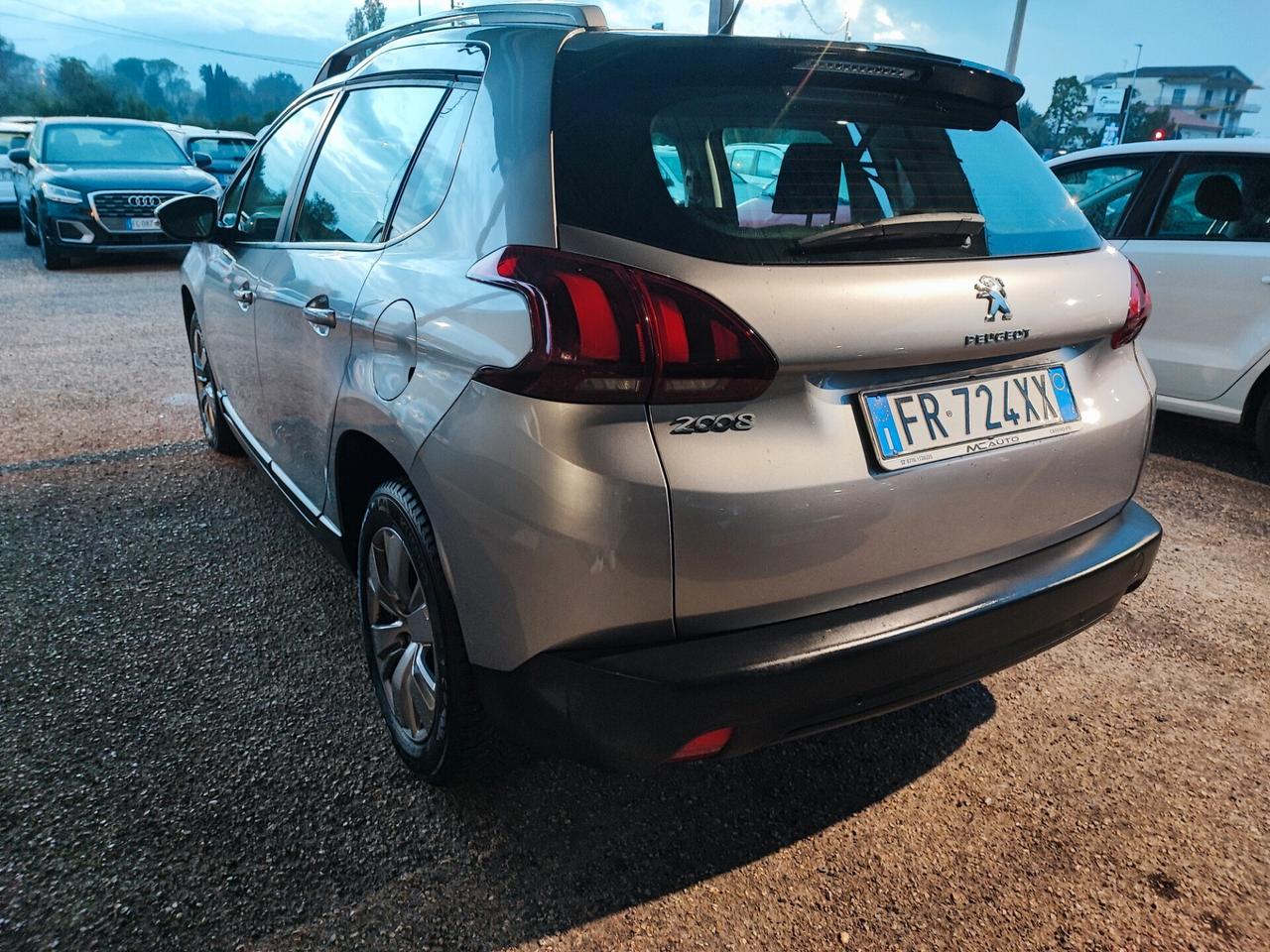 Peugeot 2008 BlueHDi 100 S&S Black Matt