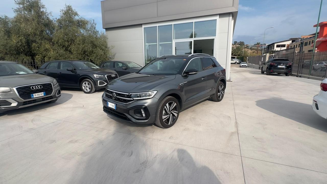 Volkswagen T-Roc 1.5 TSI ACT R-Line TUA DA 291€ ANTICIPO 0