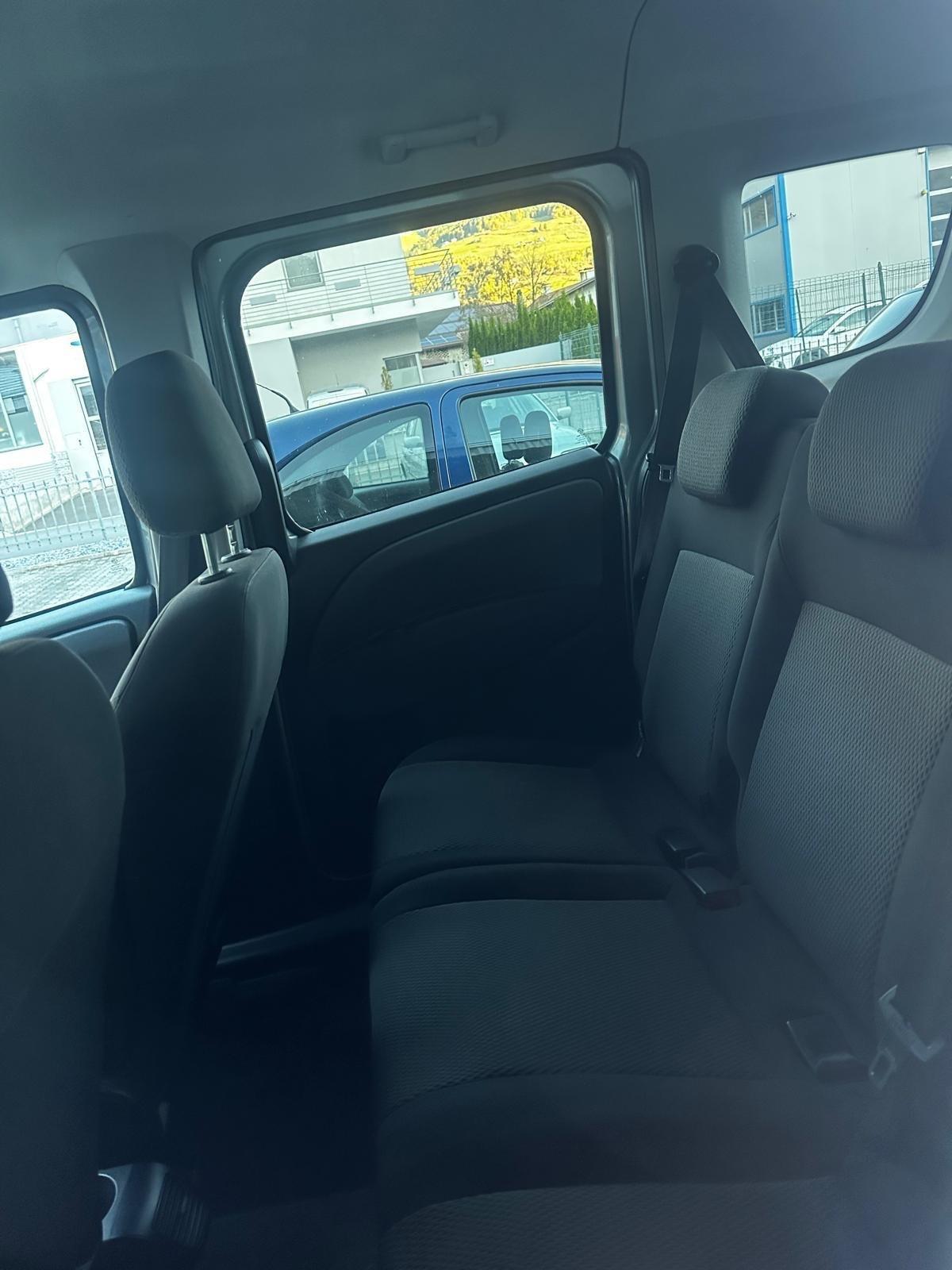 Fiat Doblo Doblò 1.6 MJT 16V 90CV Dualogic Emotion