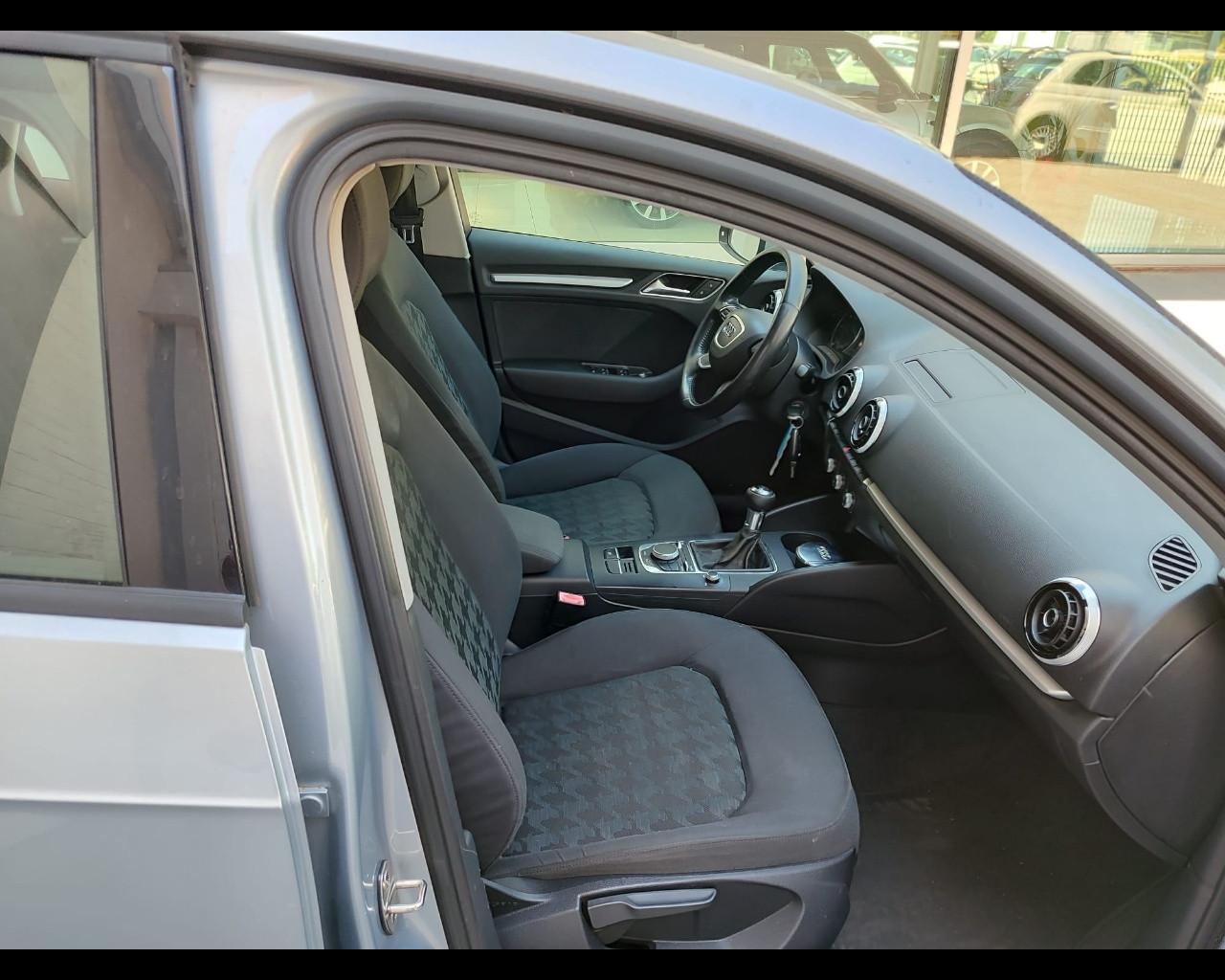 AUDI A3 SPB 1.6 TDI clean diesel Attraction