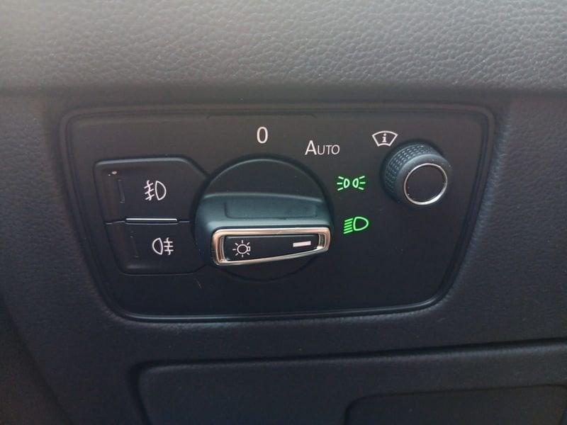 Volkswagen Passat Variant 2.0 TDI 190 CV SCR DSG Executive BMT