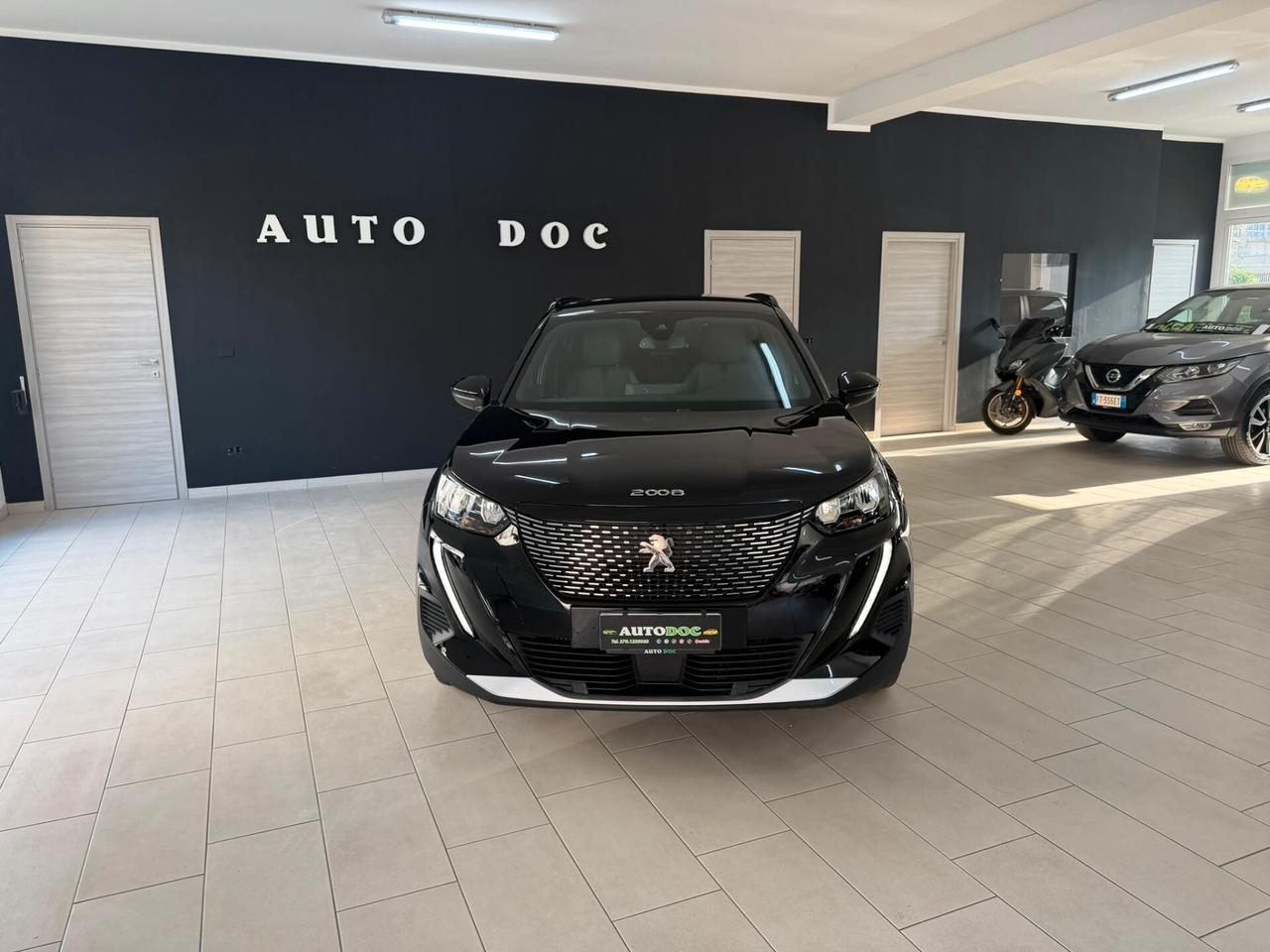 Peugeot 2008 BlueHDi 130 S&S EAT8 Allure