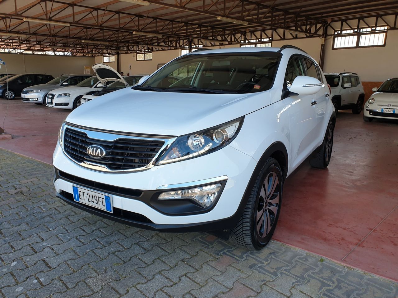 Kia Sportage 1.7 CRDI Cool - fari LED