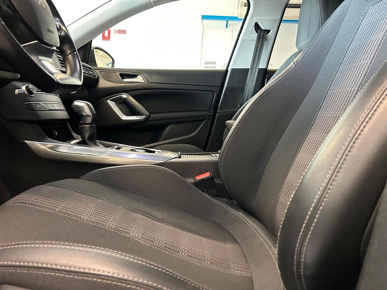 Peugeot 308 SW ALLURE BlueHDi 130 EAT6 SPOTICAR