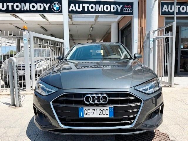 Audi A4 Avant 30 TDI/136 CV S tronic Business Advanced