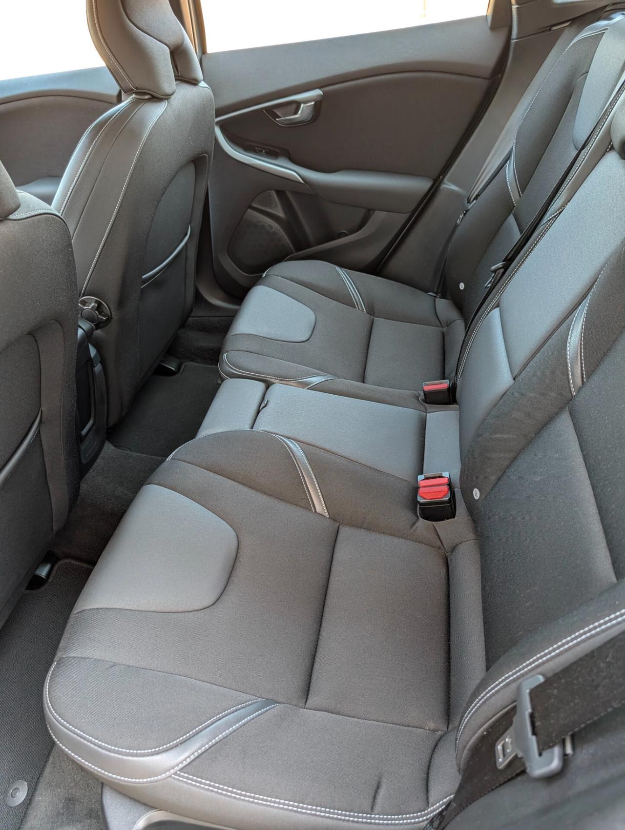 Volvo V40 D2 Momentum