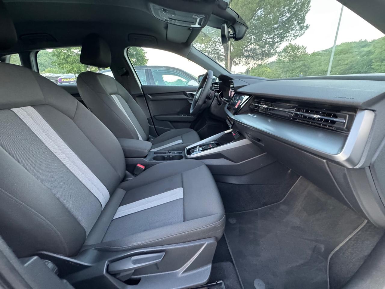 Audi A3 SPB 30 g-tron S tronic Business Advanced