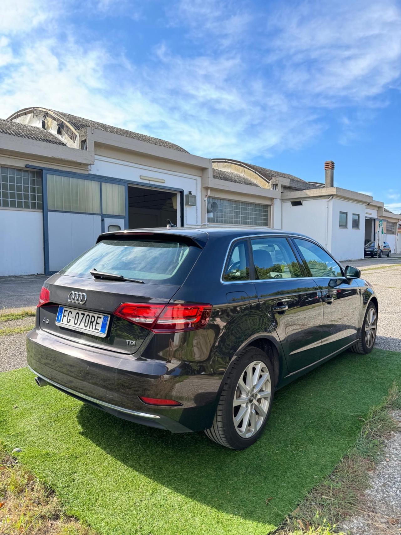 Audi A3 SPB 1.6 TDI S tronic Business