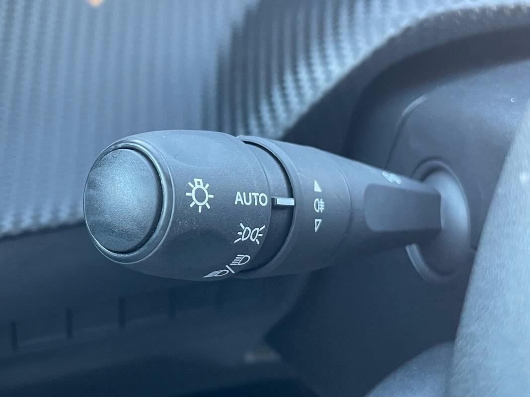 Peugeot 208 1.2 puretech Allure s&s 100cv CON CARPLAY
