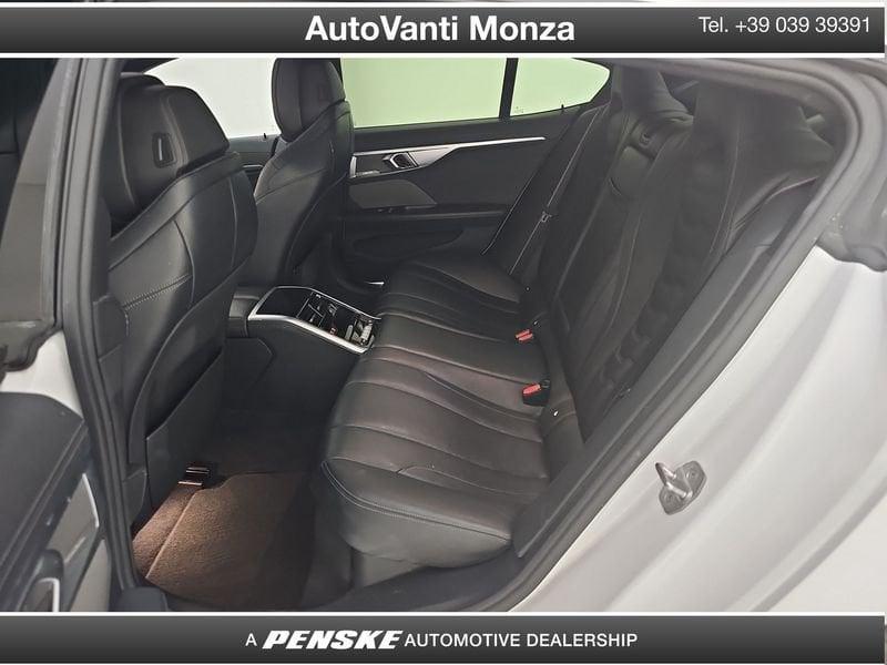 BMW Serie 8 840d Gran Coupe mhev 48V xdrive auto MSPORT
