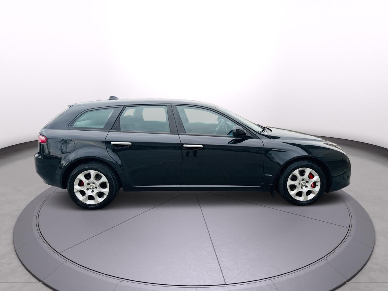 Alfa Romeo 159 2.0 JTDm 2012 tenuta da amatore