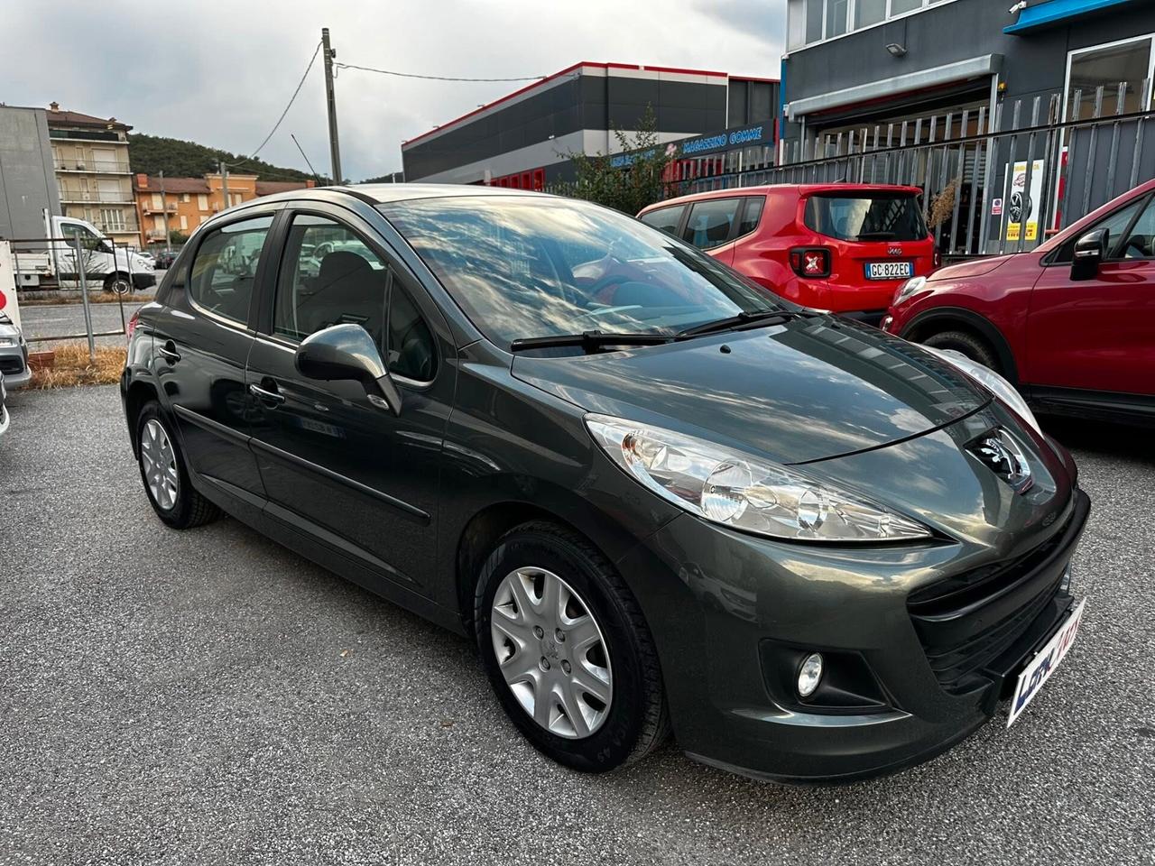 Peugeot 207 1.4 GPL 80.000KM NEOPATENTATI