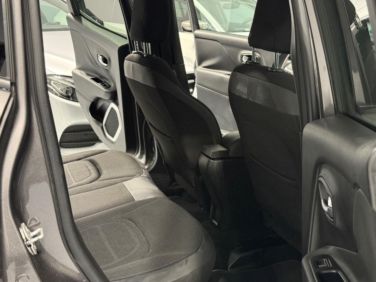 Jeep Renegade 1.6 mjt Limited 58.000km! Euro 6!