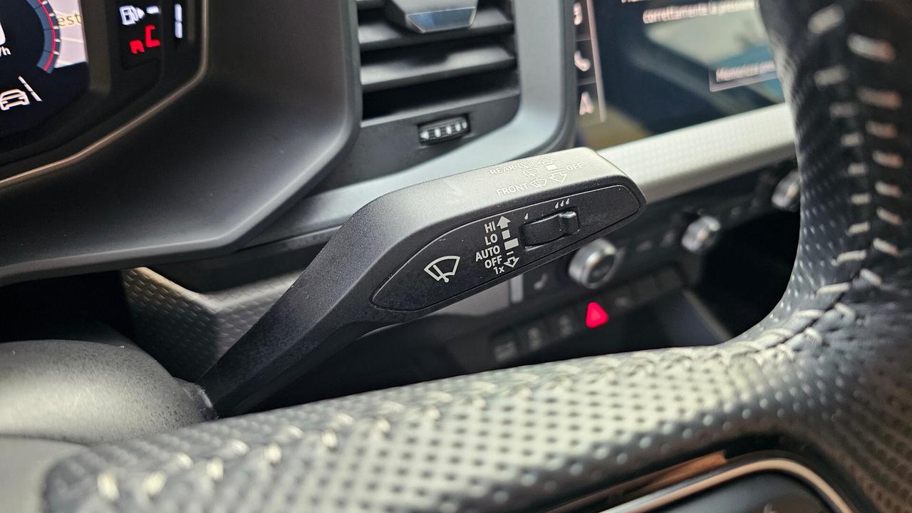 A1 SPB 35 TFSI S tronic S-LINE INTERNO ESTERNO UNIPRO' LED TAGL UFF