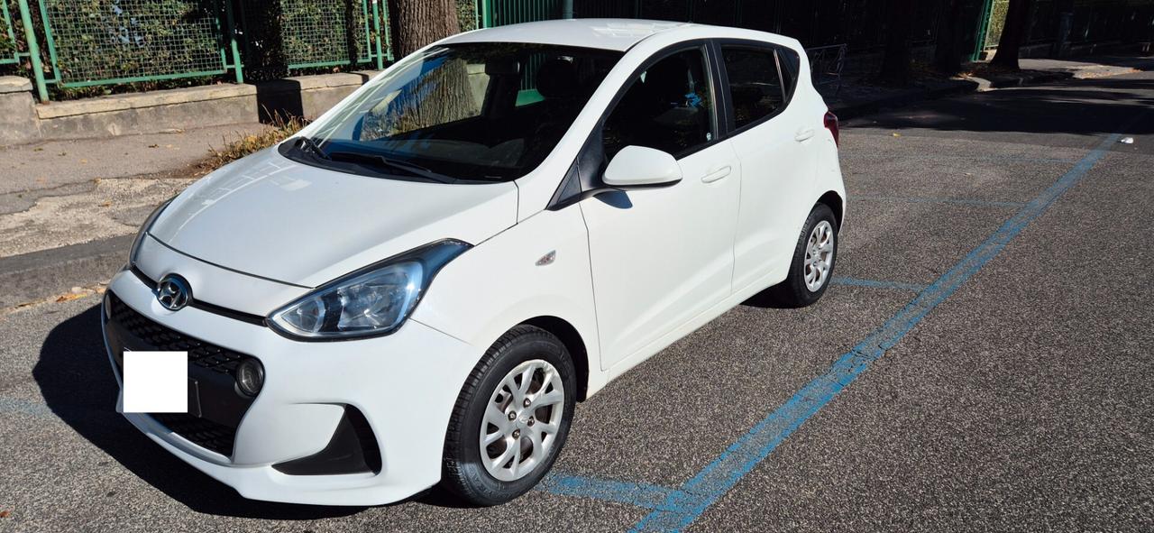 HYUNDAI i10 GPL - GARANZIA 12 MESI