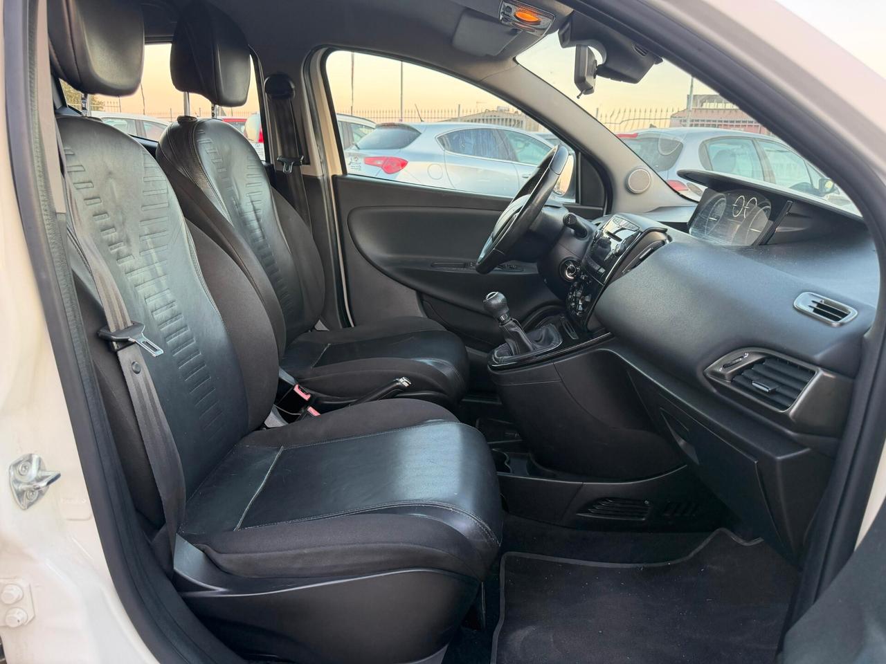 Lancia Ypsilon 1.3 MJT 16V 95 CV 5 porte S&S Platinum