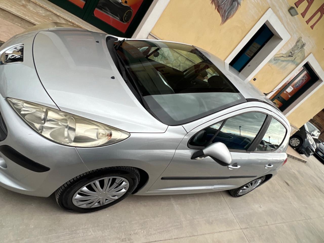 Peugeot 207 1.4 HDi 70CV 5p. Perfetta e garantita