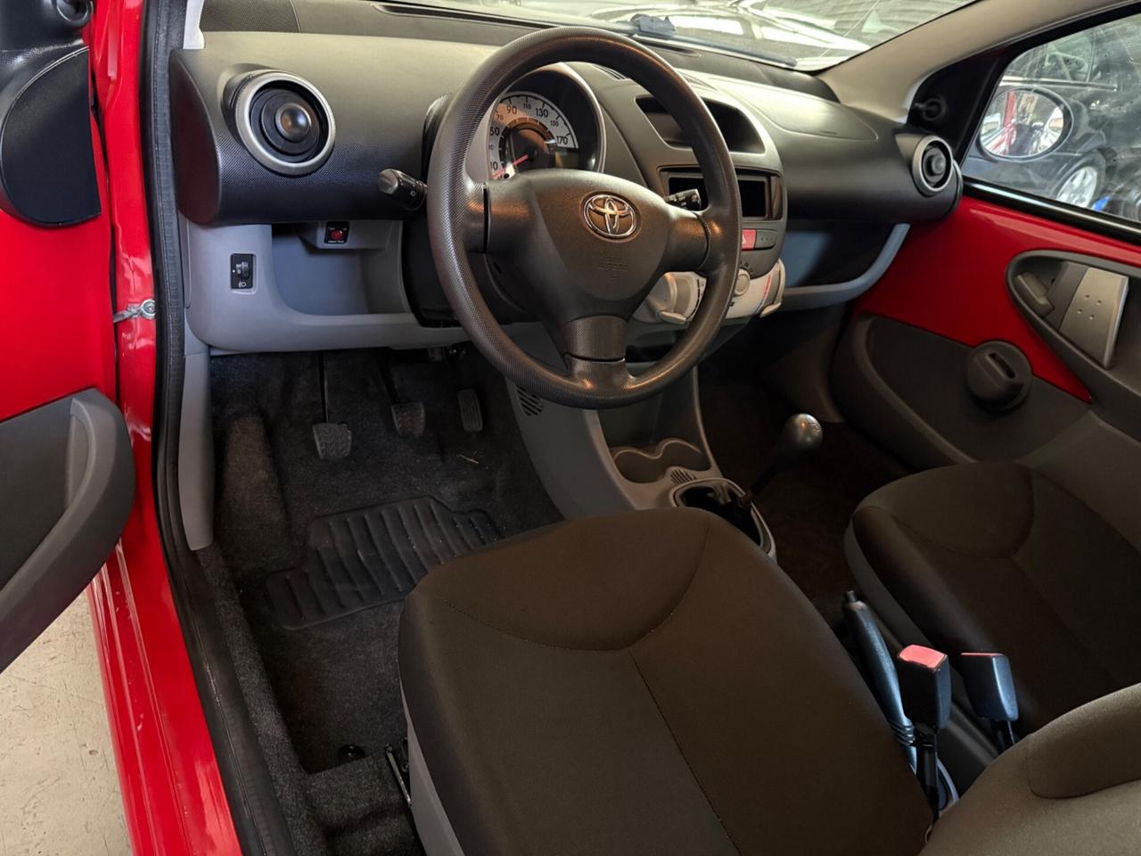 Toyota Aygo 1.0 12V VVT-i 3 porte Sol