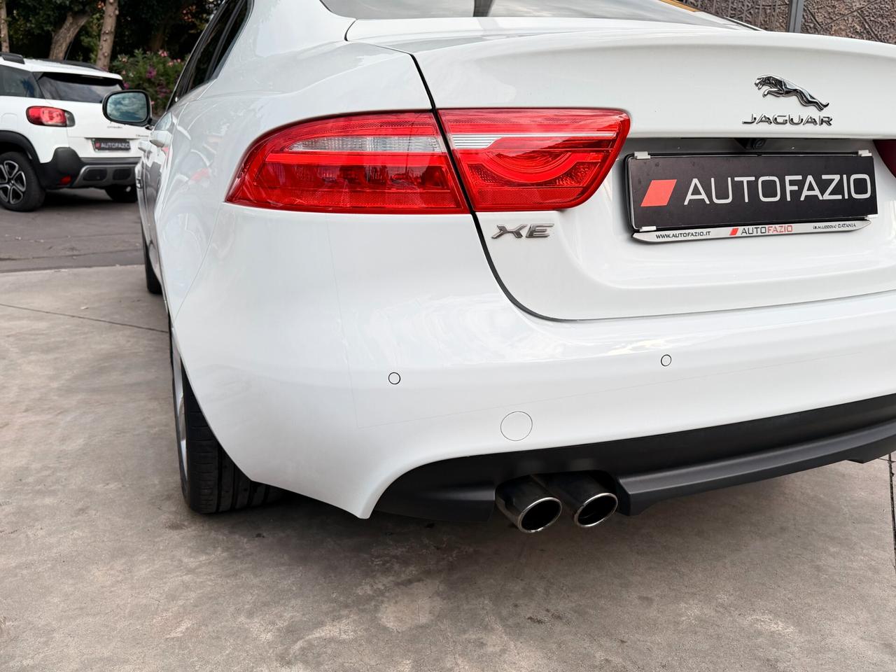 Jaguar XE 2.0 D 180 CV AWD aut. HSE