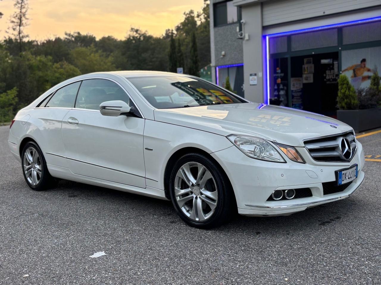 Mercedes-benz E 250 CDI Coupé BlueEFFICIENCY Executive