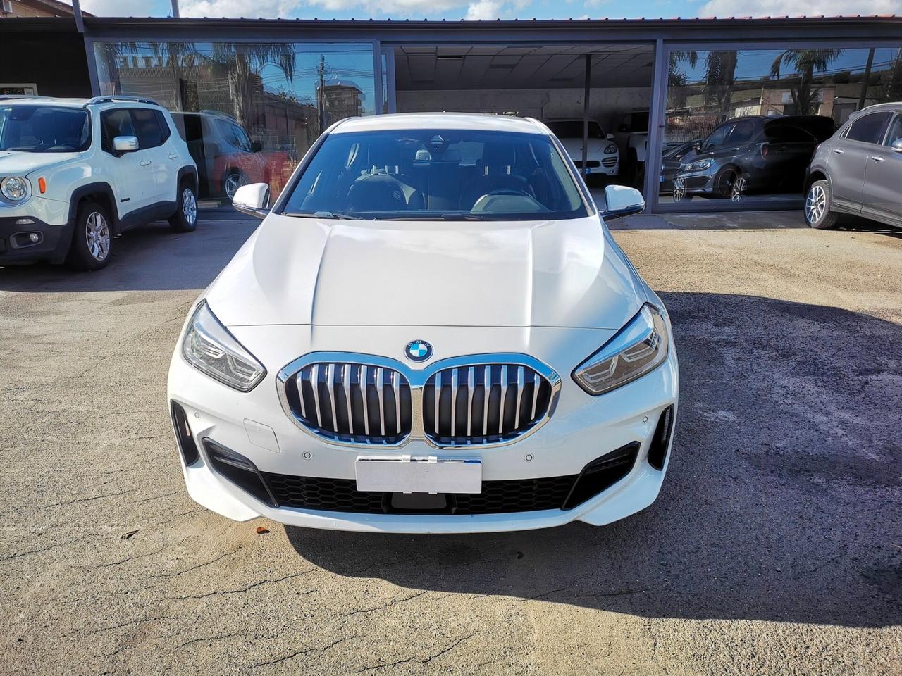 Bmw 116 116d 5p. Luxury