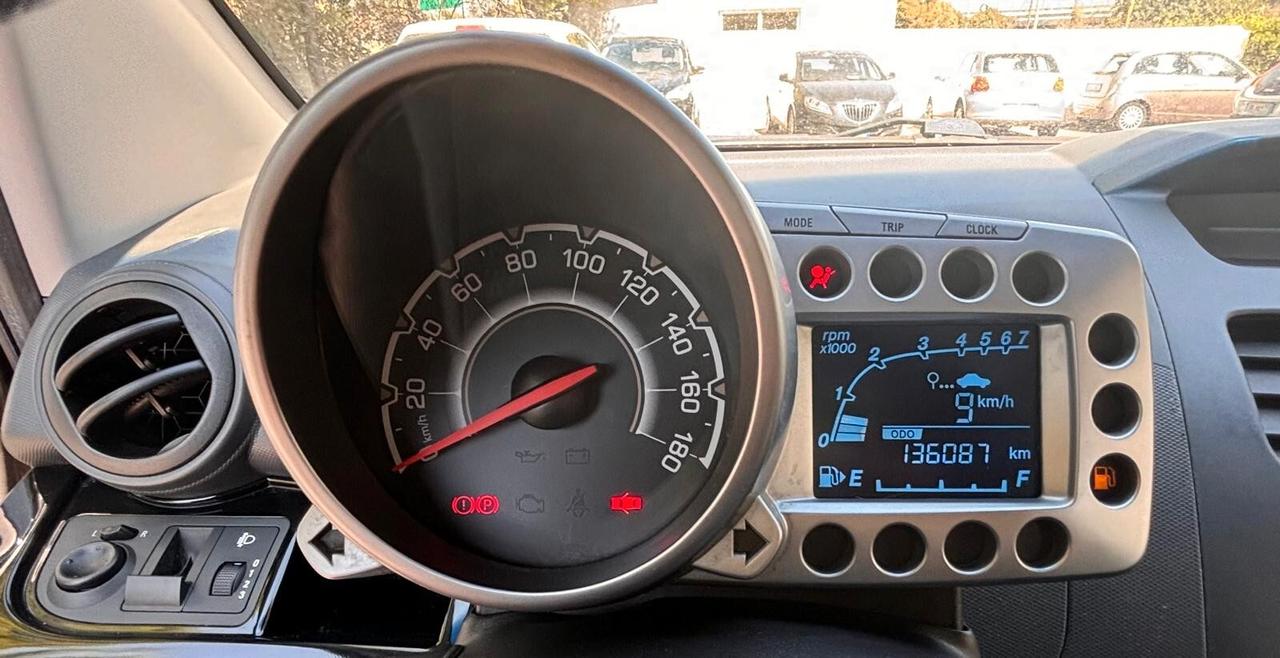 Chevrolet Spark 1.2 LT