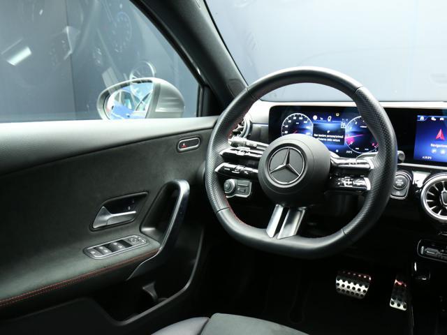 MERCEDES-BENZ A 180 Automatic AMG Line Extra