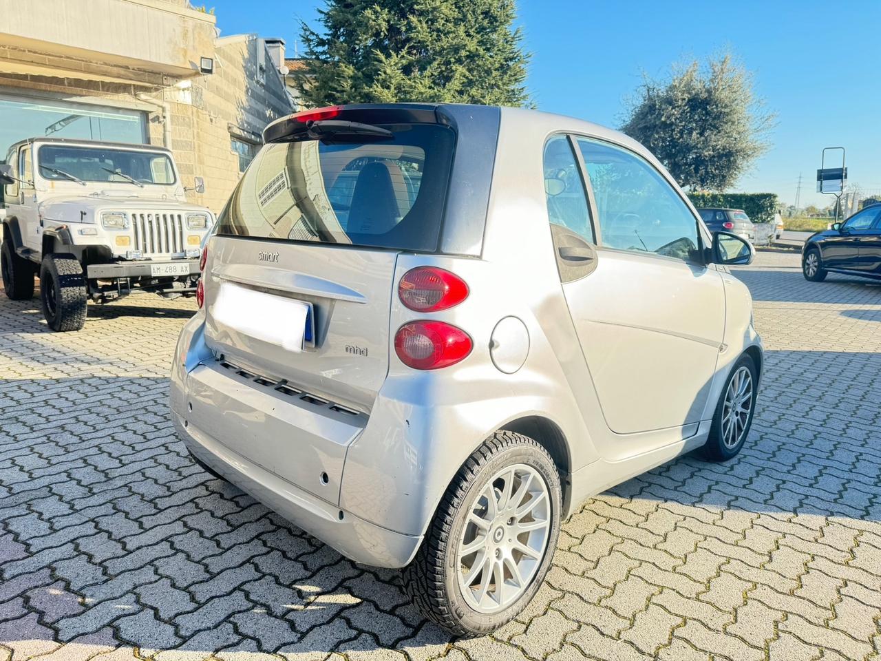 Smart ForTwo 1000 52 kW MHD coupé pure