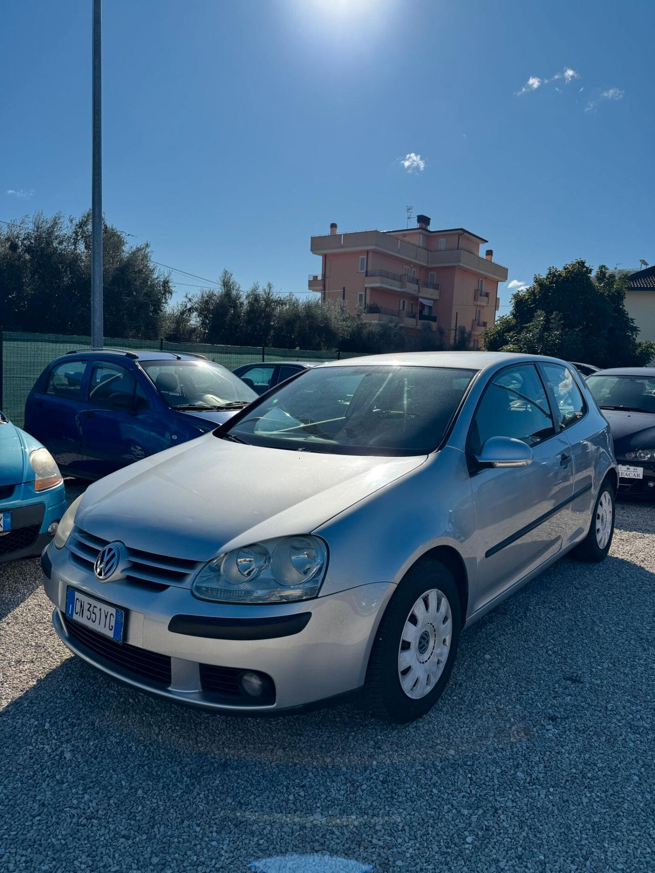 Volkswagen Golf 1.4 3p. Trendline
