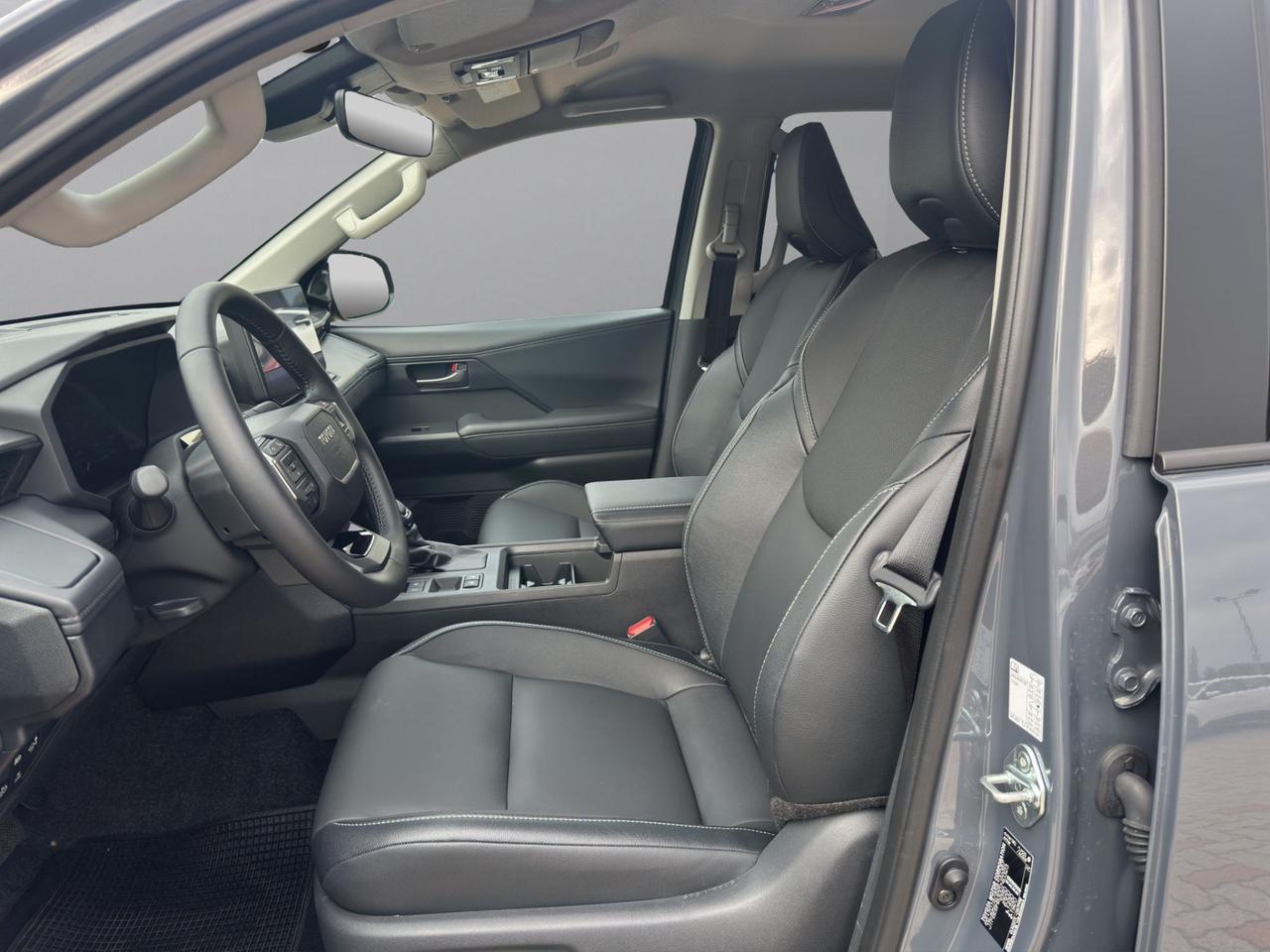Toyota Hilux 2.8 d-4d 48V double cab Invincible