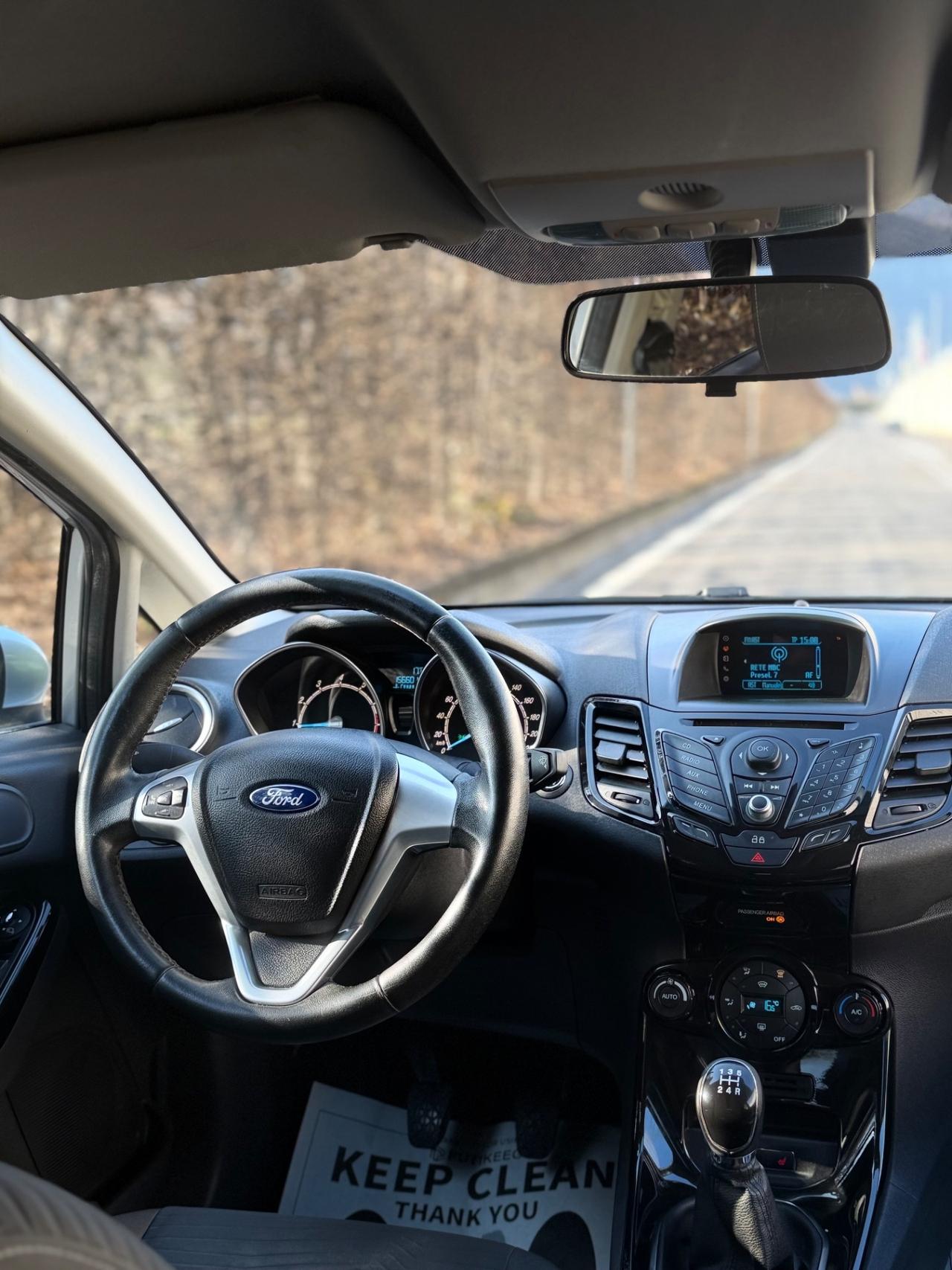 Ford Fiesta 1.0 80CV 5 porte Titanium OK NEOPATENTATI