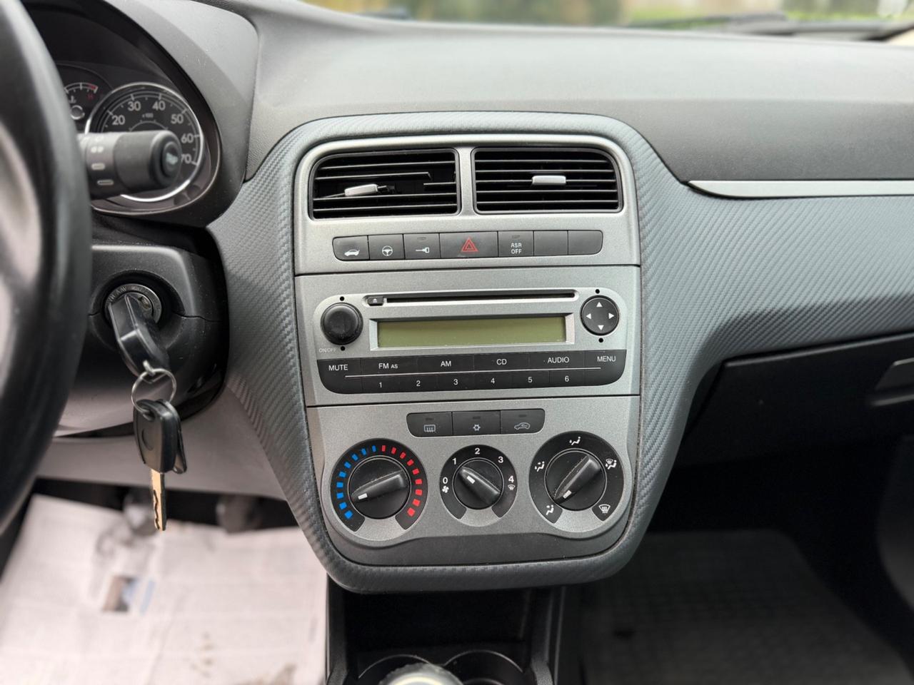 Fiat Grande Punto 1.4 5 porte SOLI 149.000KM