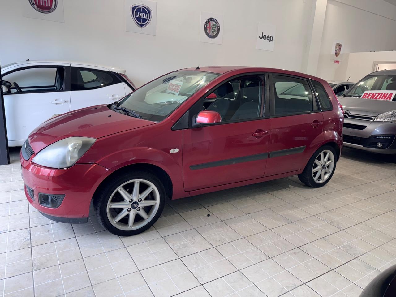 Ford Fiesta 1.2 16V 5p. Ghia