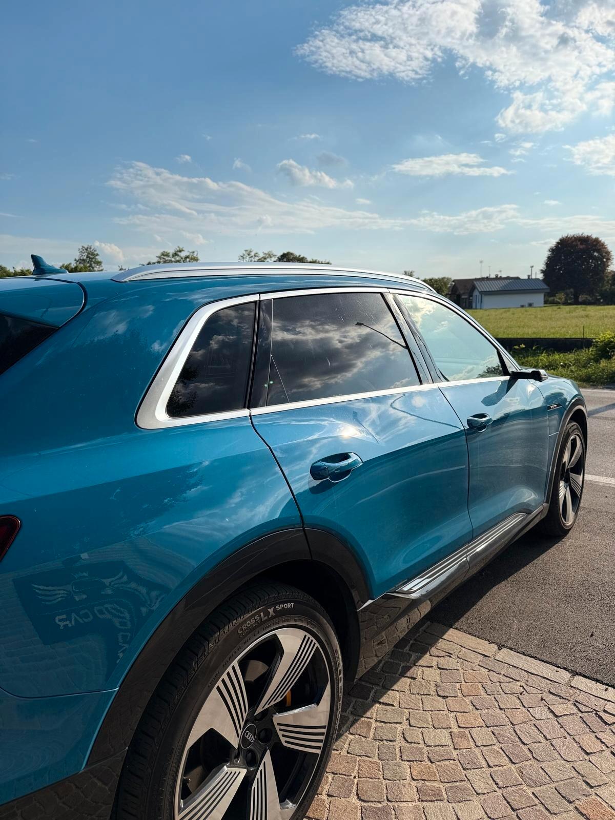 Audi Q8 e-tron 55 quattro S line edition