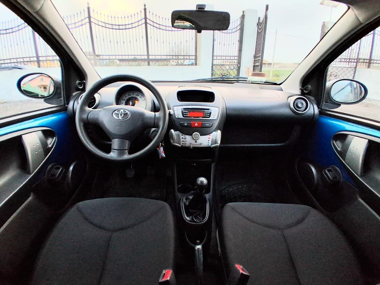 Toyota Aygo 1.0 12V VVT-i 5 porte Cool Soda Connect