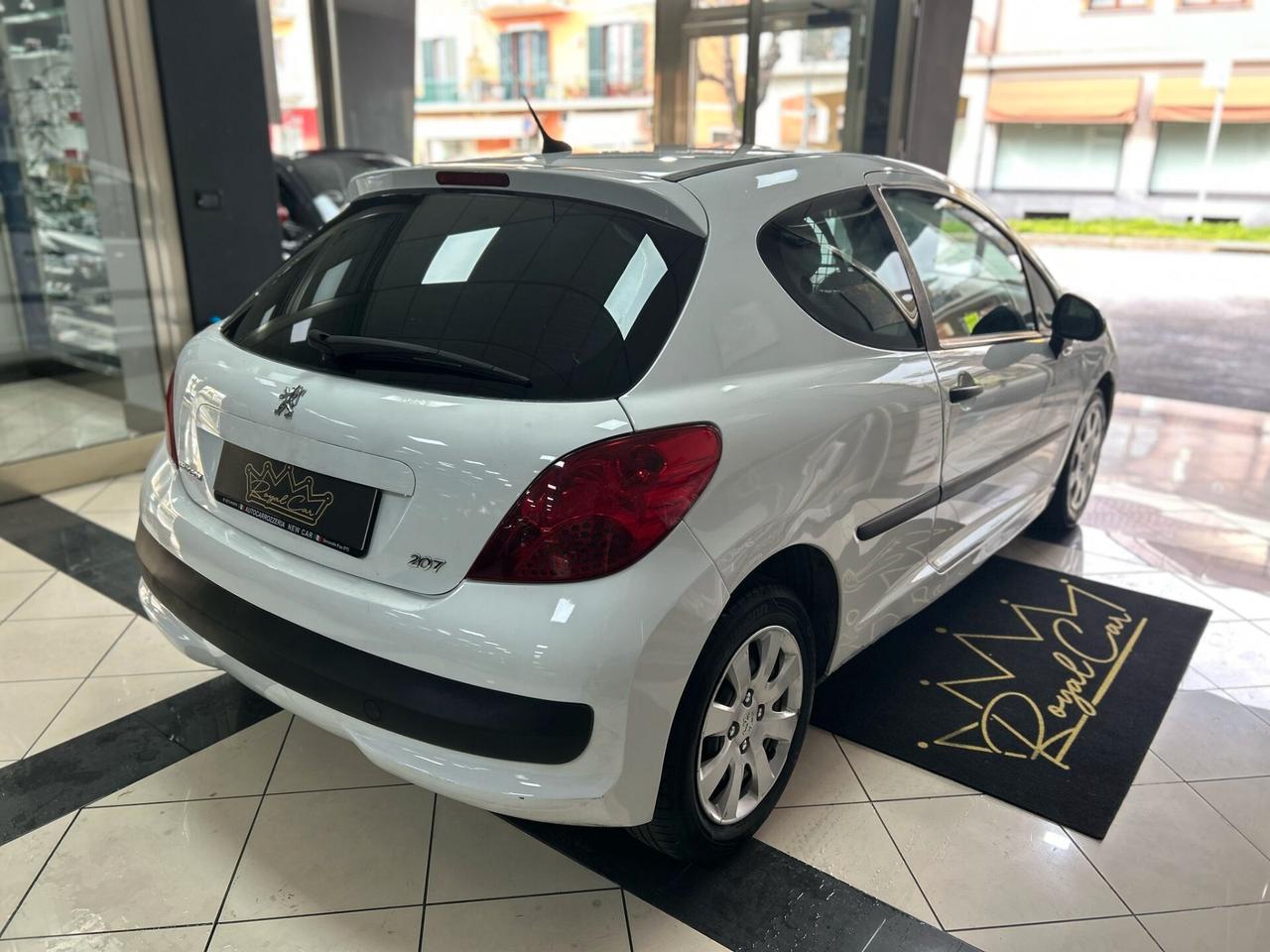 Peugeot 207 hdi 3p - van