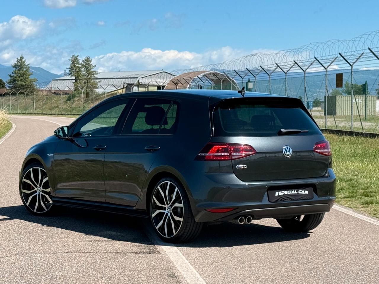 Volkswagen Golf GTD 2.0 TDI DSG 5p. 184cv ""MOLTO BELLA ED EFFICIENTE""