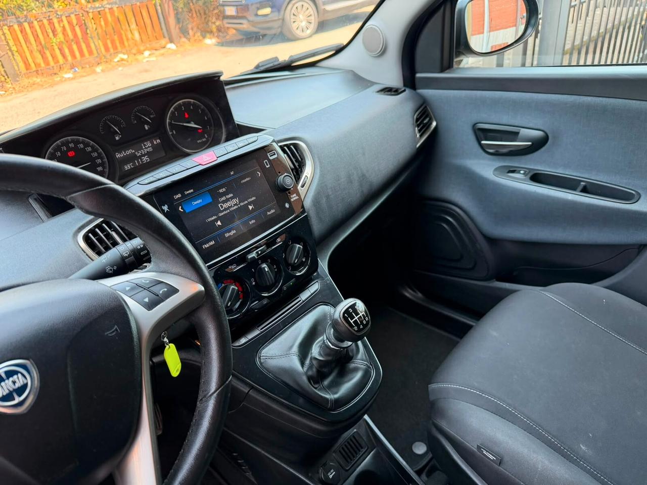 Lancia Ypsilon 1.0 FireFly 5 porte S&S Hybrid Ecochic Gold