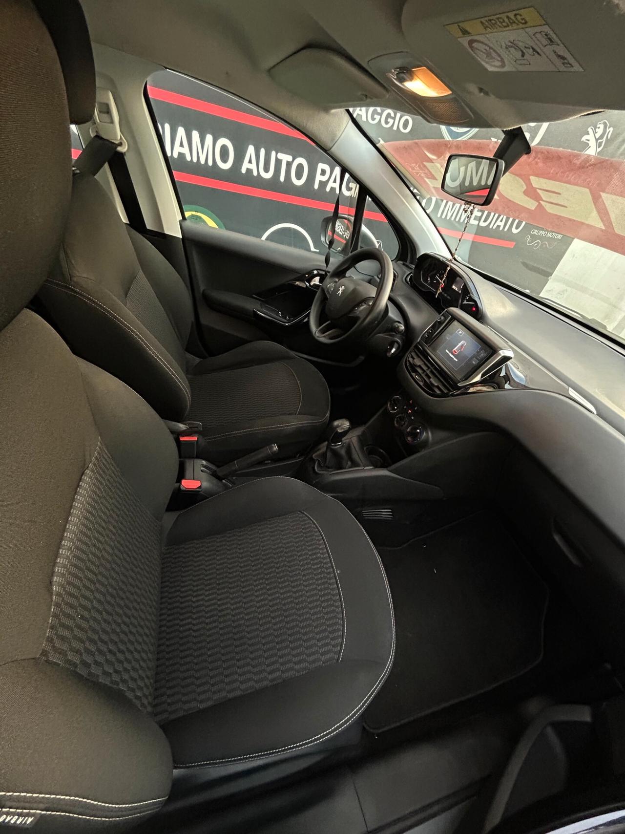 Peugeot 208 2017 1.6 DIESEL 75CV Allure LEGGI