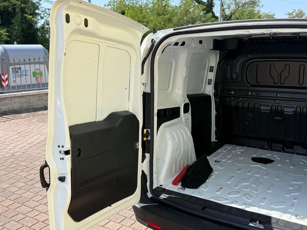 Fiat Doblo 1.6D 106CV 6M 3POSTI 2022/PREZZO REALE