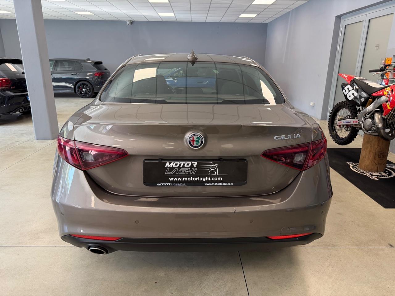 Alfa Romeo Giulia 2.2 Turbodiesel 180 CV Business Sport