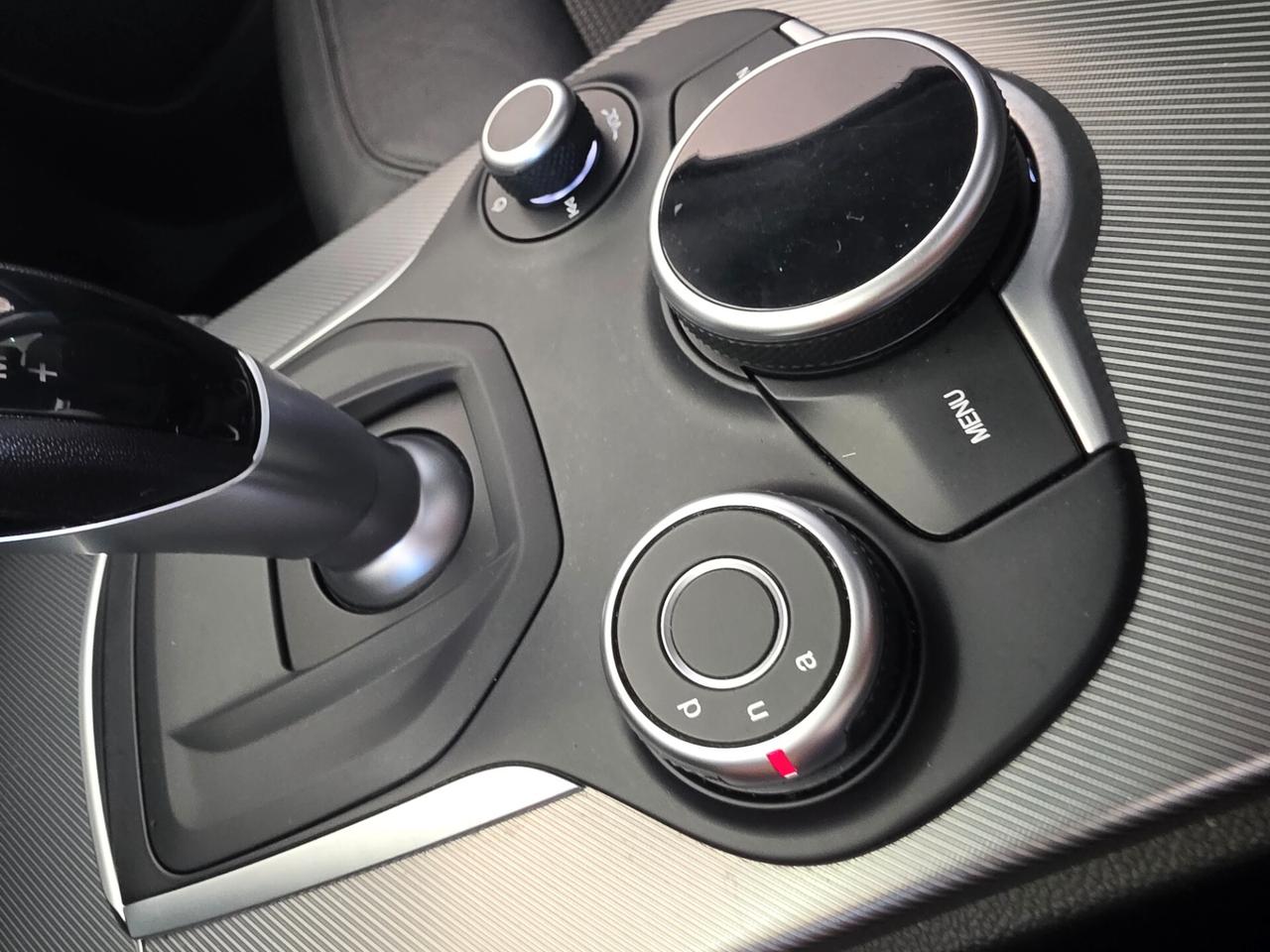 Alfa Romeo Stelvio 2.2 Turbodiesel 150 CV AT8 RWD Super