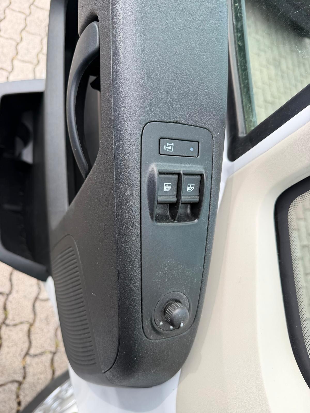Peugeot Boxer 330 2.2 BlueHDi 140 S&S PM-TM Furgone