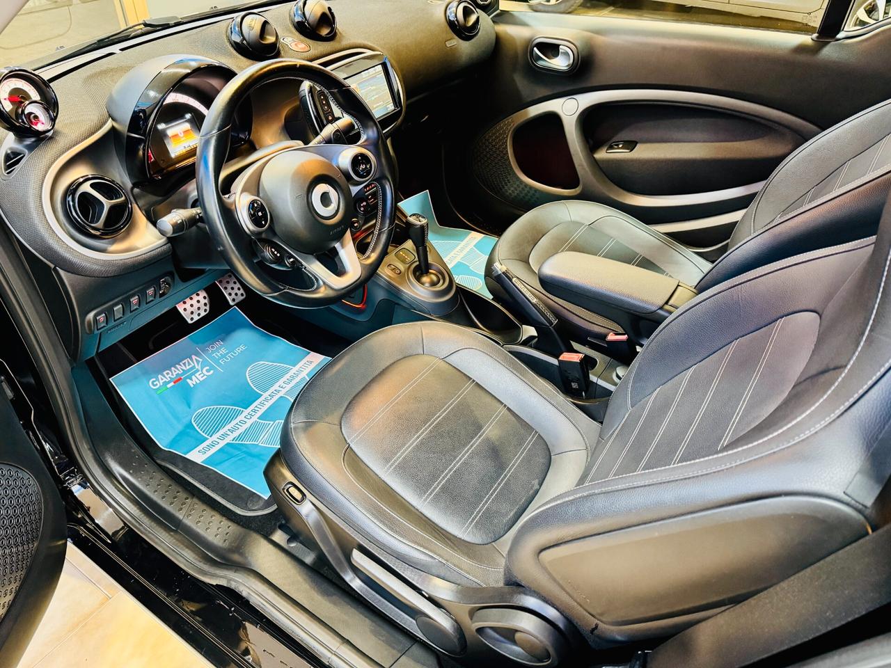 Smart ForTwo 90CV Brabus 0.9 Cabrio Autom / RetroCam Touch