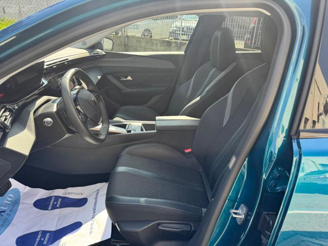 PEUGEOT 408 Hybrid 136CV e-DCS6 Allure NAVI+RETR.