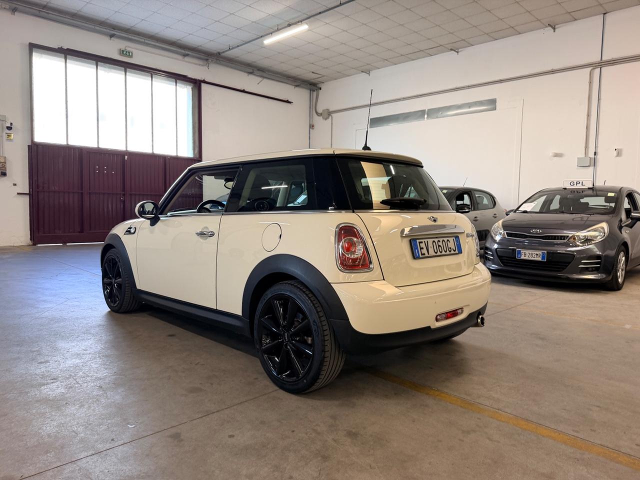 Mini 1.6 16V Cooper D